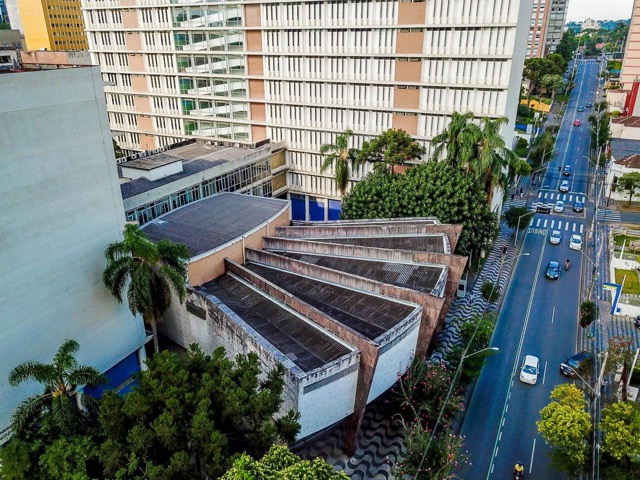 Justiça nega pedido de “desaprovados” para suspender vestibular da UFPR