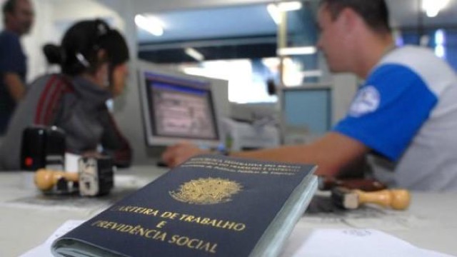 Trampos: confira o serviço do Plural para encontrar empregos Curitiba