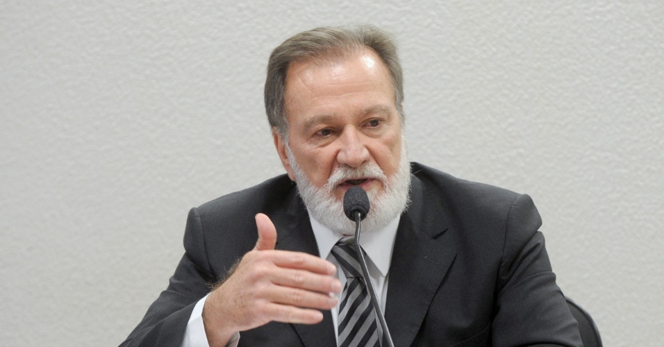Sem partido, Osmar Dias aguarda 2022 para definir se é candidato