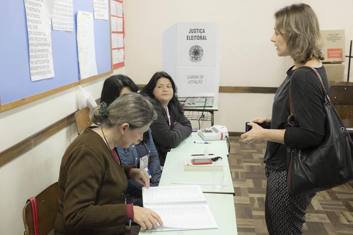 Grupo Dignidade e cristãos fundamentalistas são intimados por propaganda irregular
