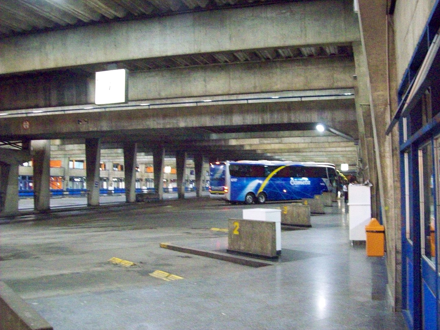 Paraná fecha fronteiras para viagens de ônibus de todos os estados