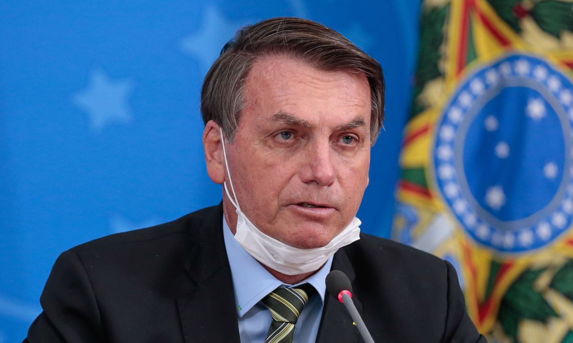 Vossa Excelência, acabou. Peça para sair!