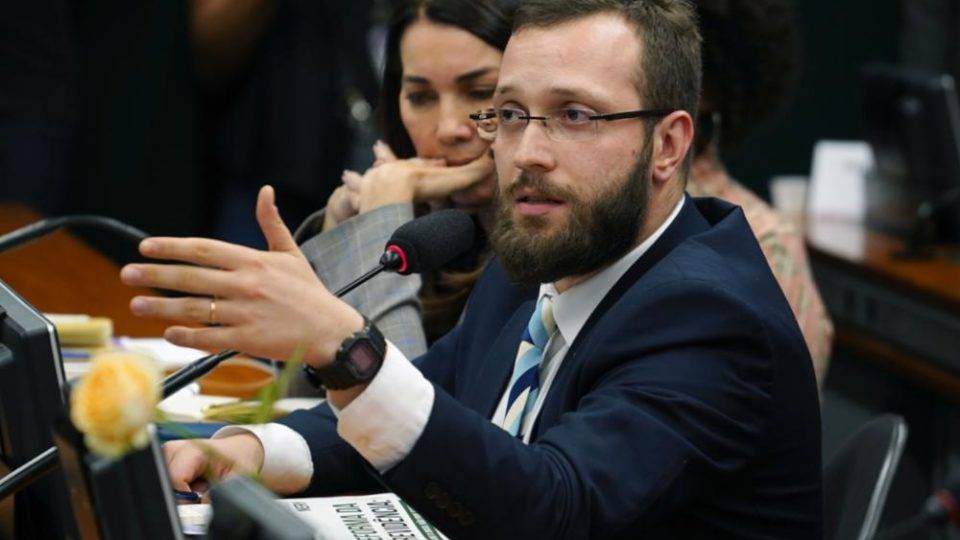 TSE apresenta notícia-crime contra Bolsonaro e deputado do Paraná por acusação sobre invasão hacker