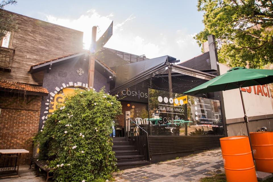 Cosmos, o bar curitibano que virou notícia fora do Brasil, fecha as portas