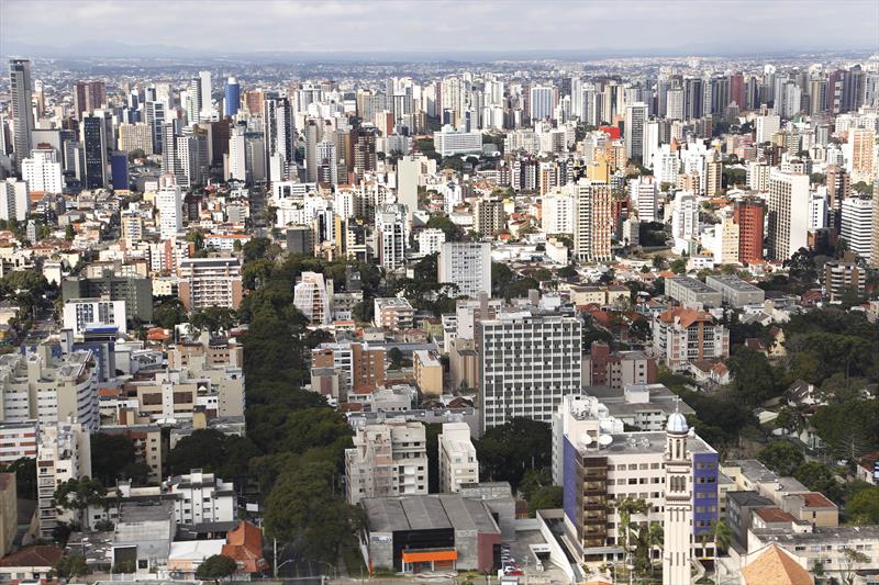 Mortes em casa aumentam 18% em Curitiba