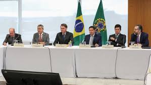 Fascículo 50: Boiada, hemorroida e STF
