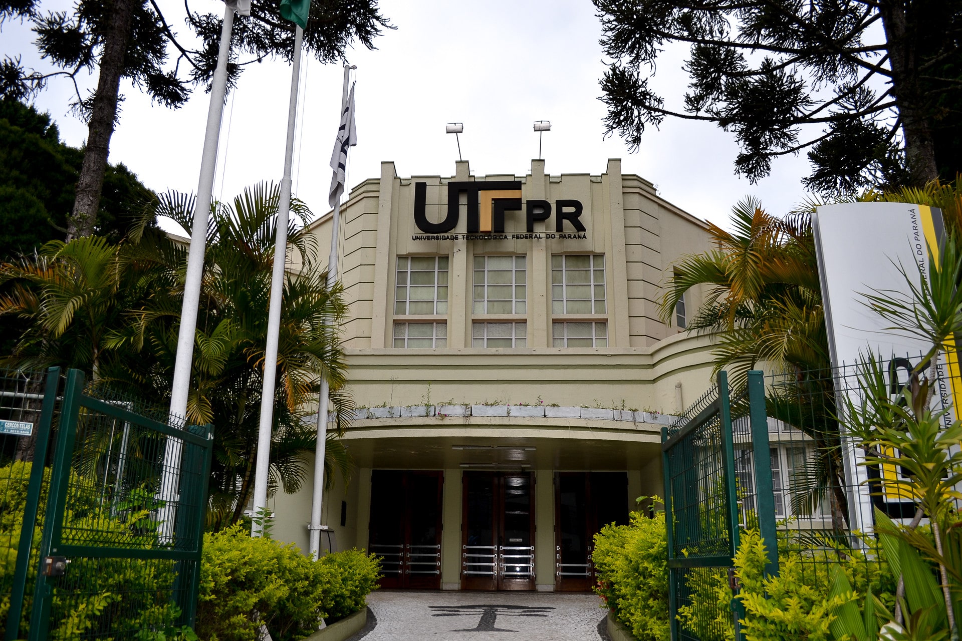 Eleição para reitor na UTFPR é questionada na Justiça