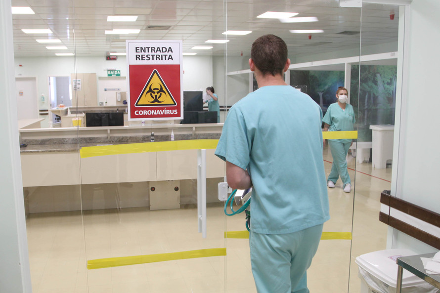 Na última semana, número de óbitos por Covid em Curitiba dobrou