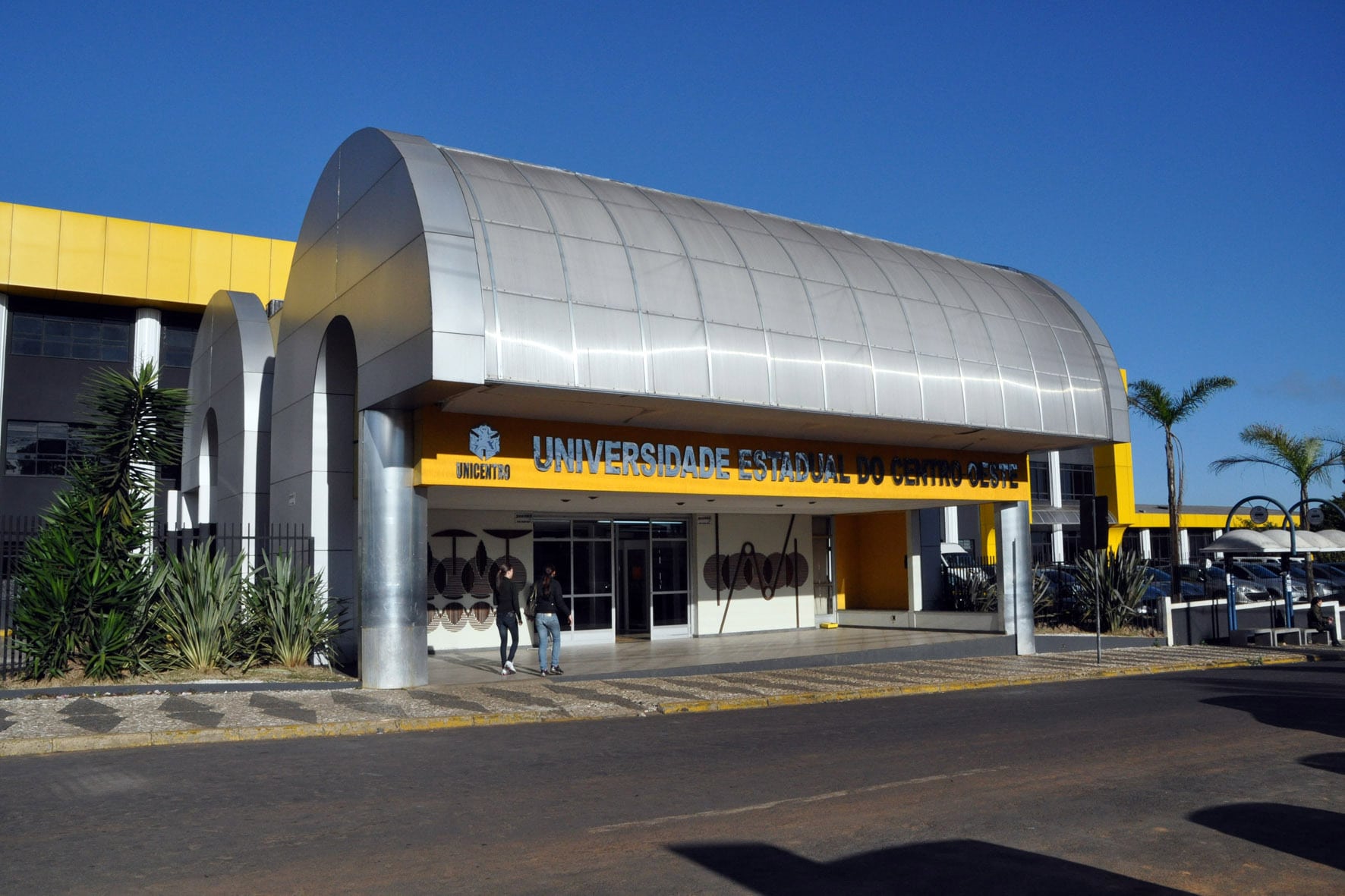 Governo do PR corta verbas de Universidades Estaduais