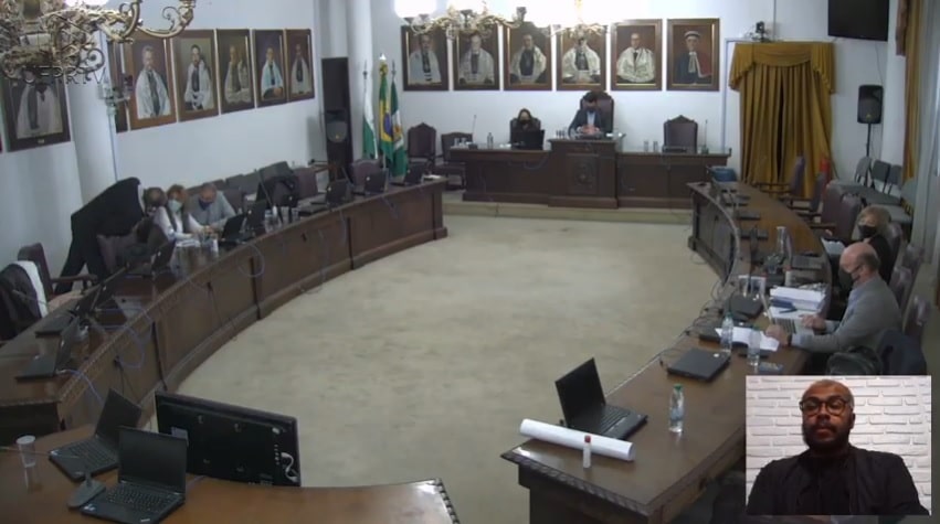 Debate final na UFPR é marcado por acusações e tensão