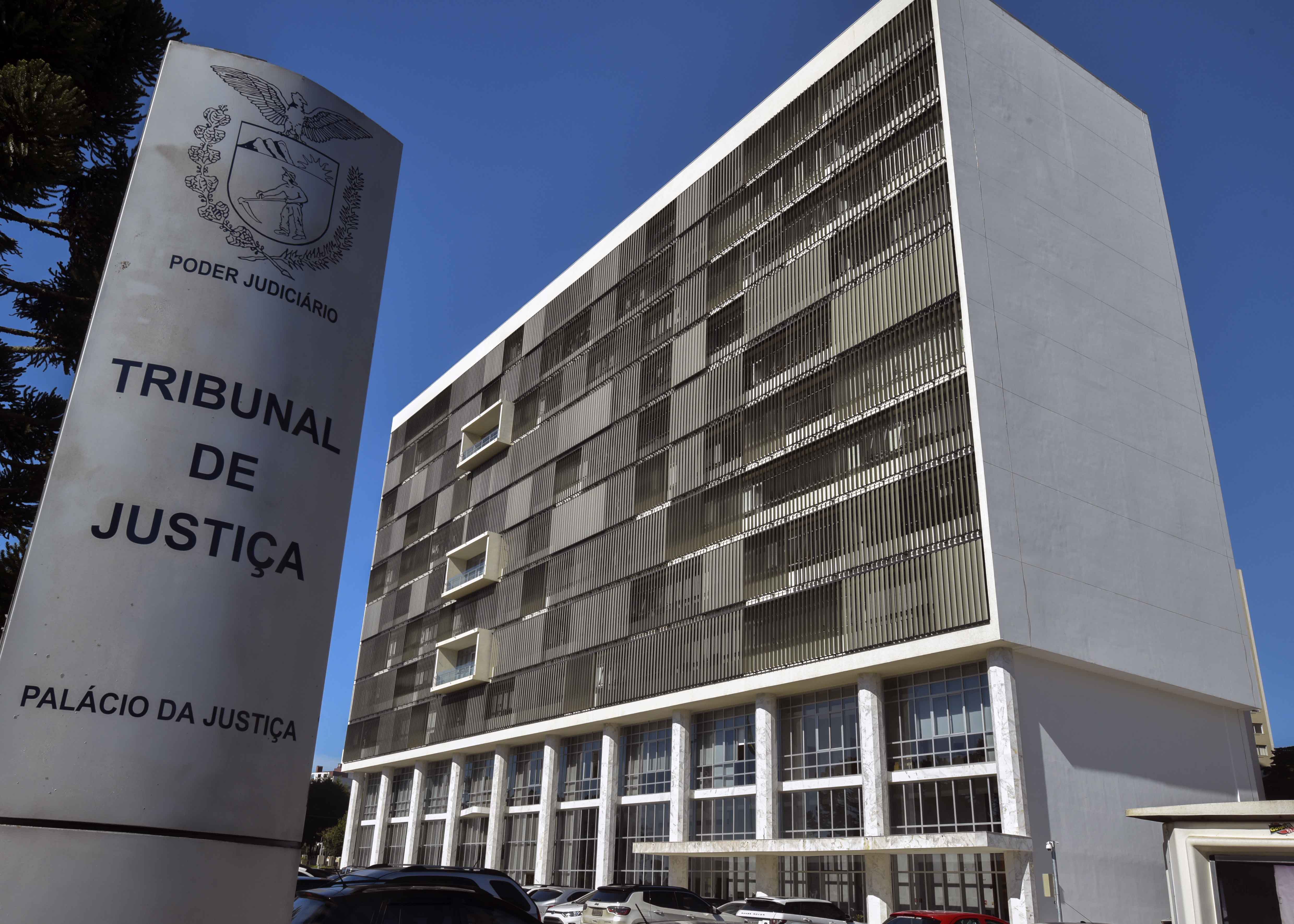 Processo disciplinar contra juíza acusada de racismo é arquivado pelo TJ-PR