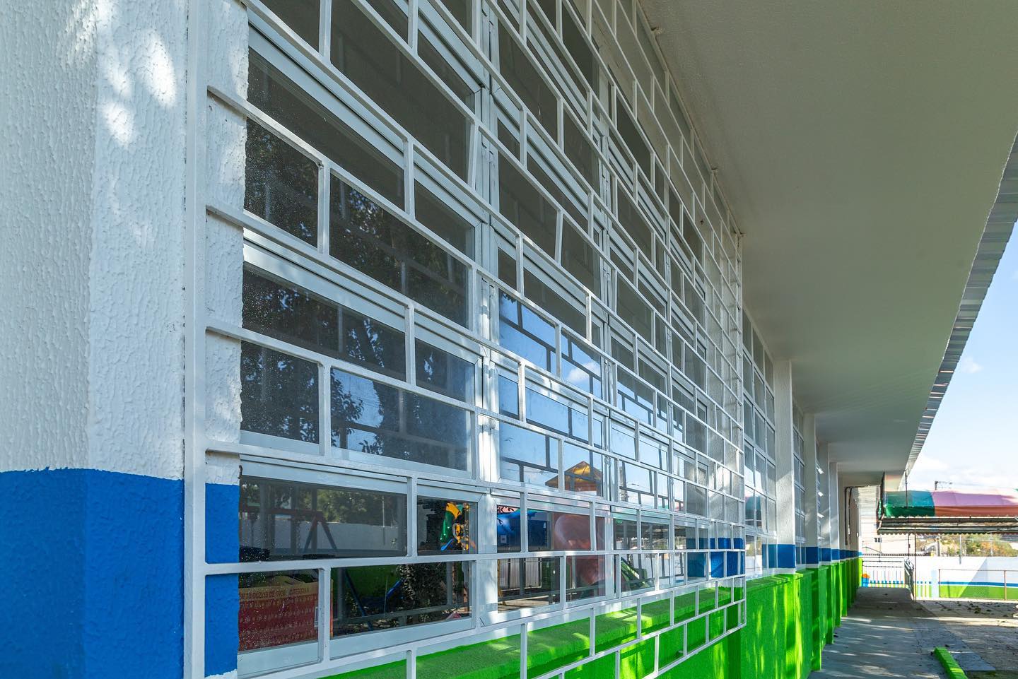 Professores são roubados dentro da escola