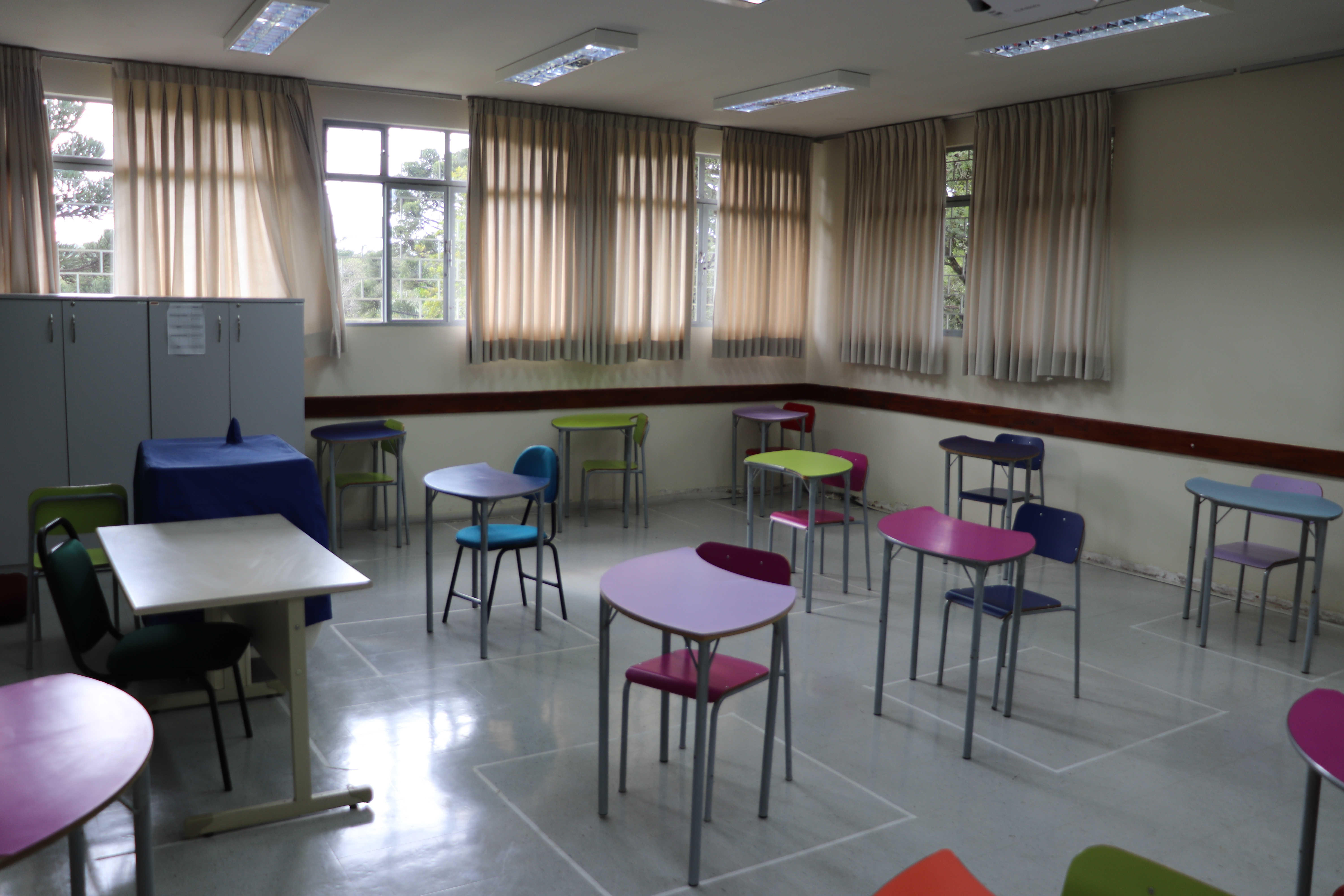 Aulas presenciais em escolas particulares voltam neste 5 de abril