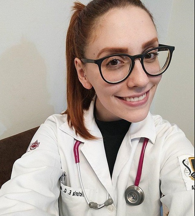 Curitibana faz vaquinha para concluir Medicina