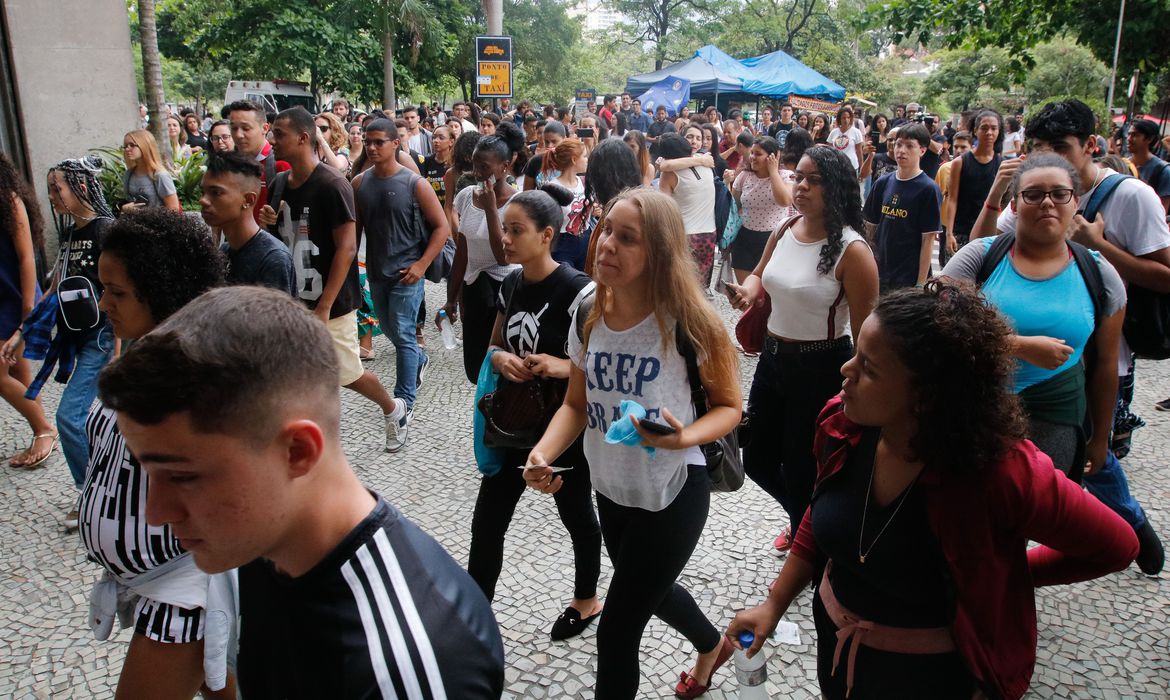 Justiça mantém prova do Enem neste domingo (17)