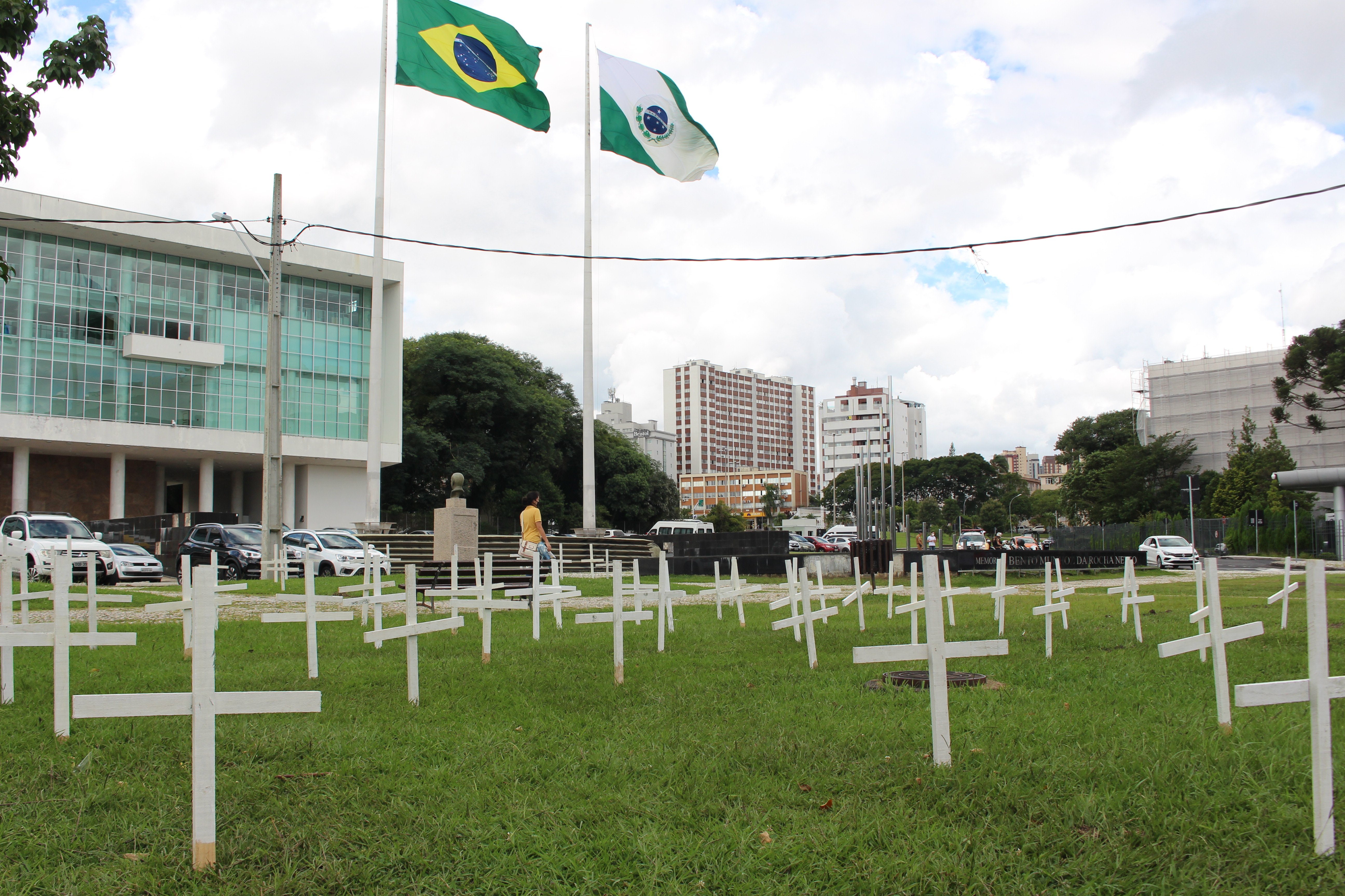 PL de Ratinho não garante vacina para professores