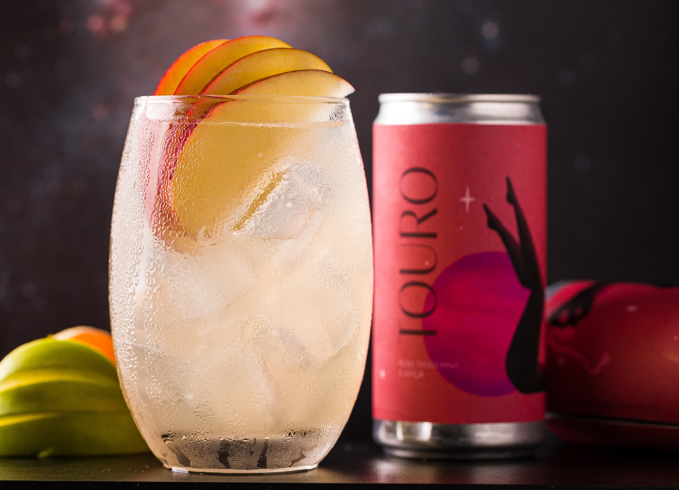 Cosmos lança 12 drinks para delivery inspirados nos signos