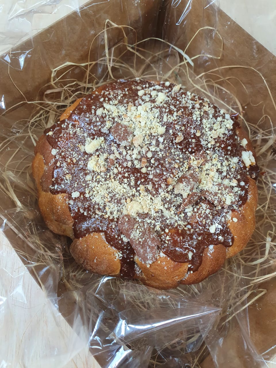 Sonho molhado de ganache de avelãs é novidade de Páscoa de O Pão que o Viado Amassou