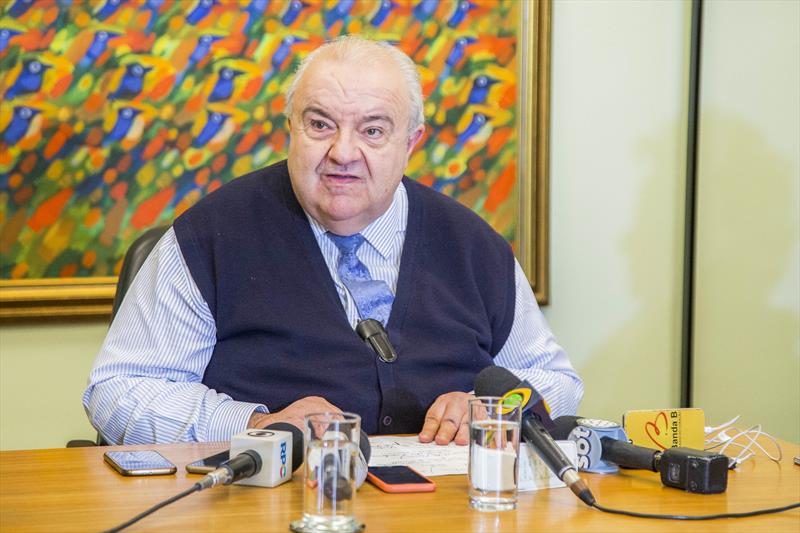 Greca aumenta comitiva de viagem a Washington