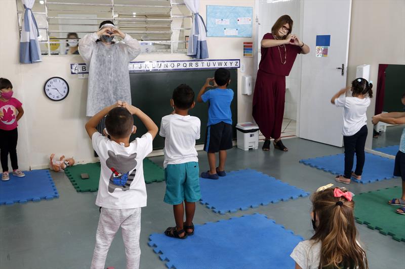 Curitiba decide sobre ensino presencial