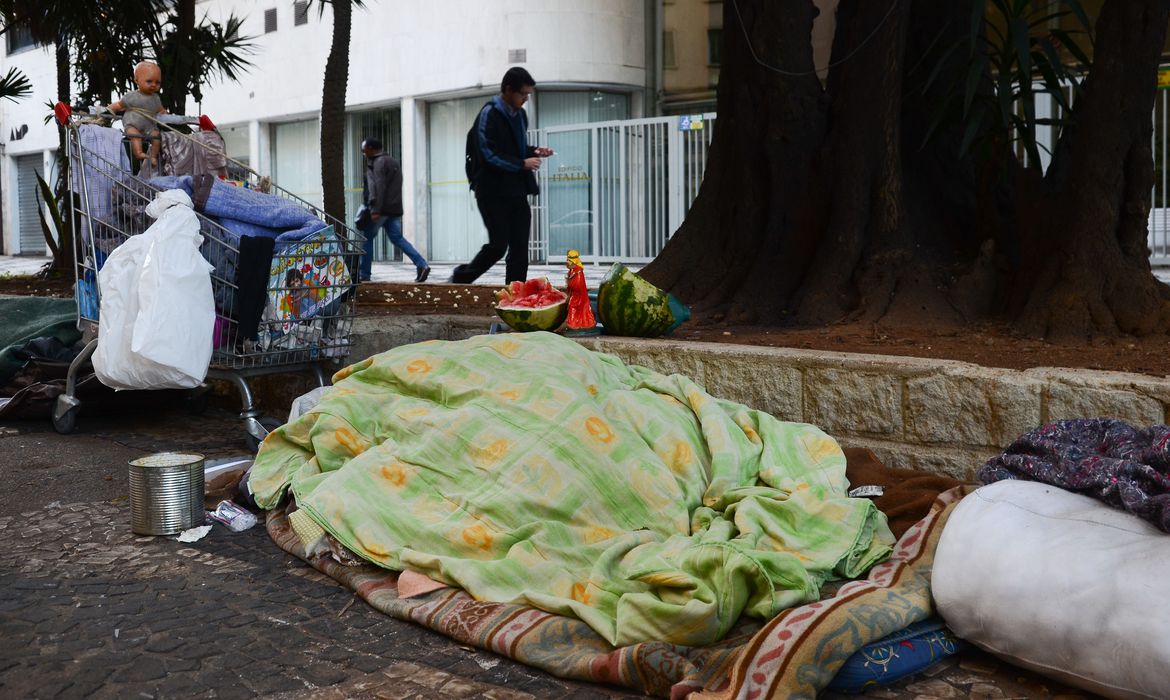 Direitos de moradoras em situação de rua é tema de encontro em Curitiba