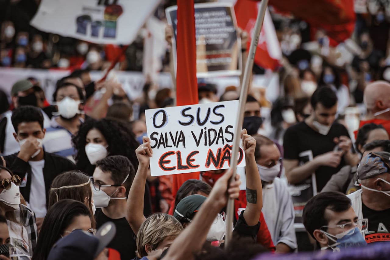 Ato contra Bolsonaro em Curitiba terá carreata e passeata. Veja horários