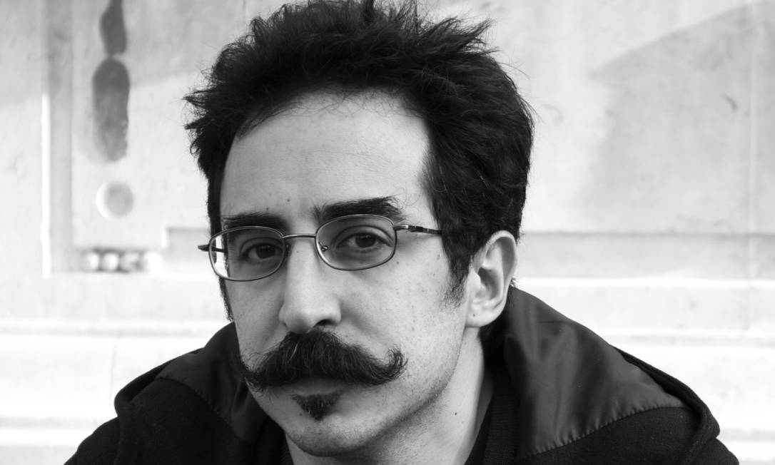 Podcast fala sobre livro argentino e estreia de escritora brasileira. Ouça
