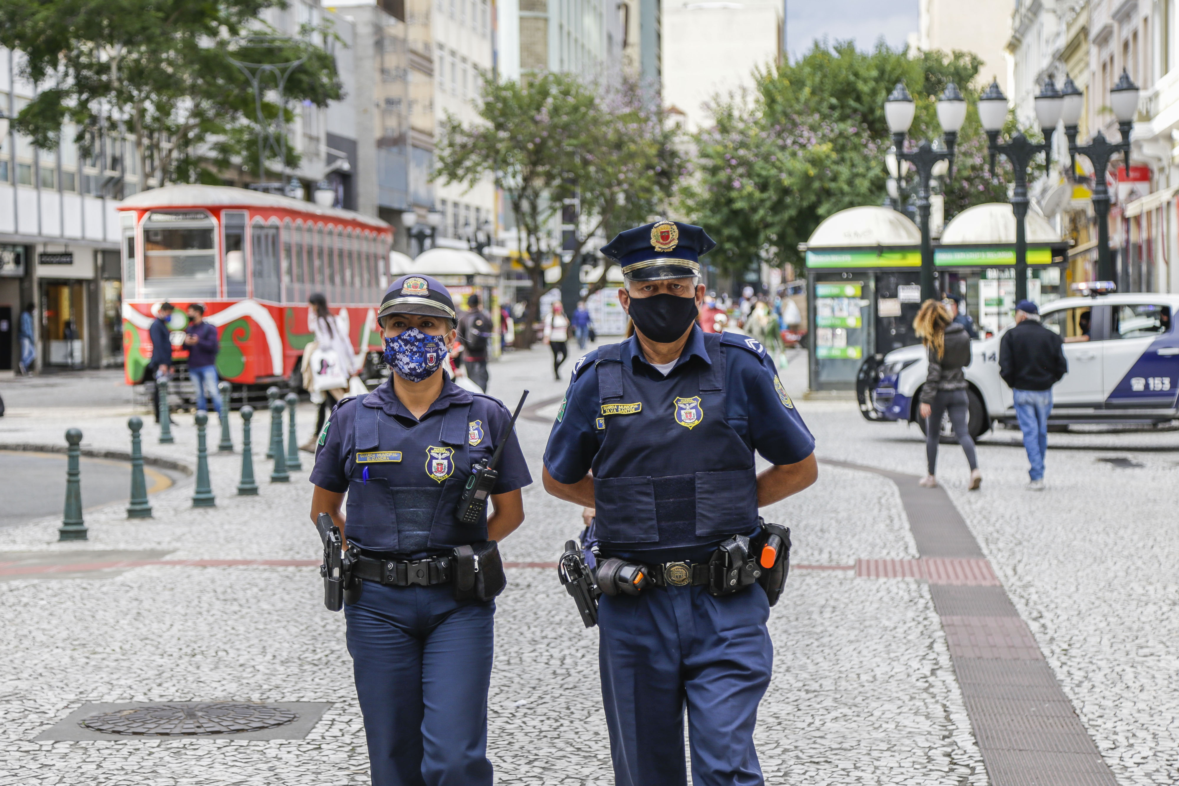 20% dos guardas municipais de Curitiba já pegaram Covid-19; 8 morreram