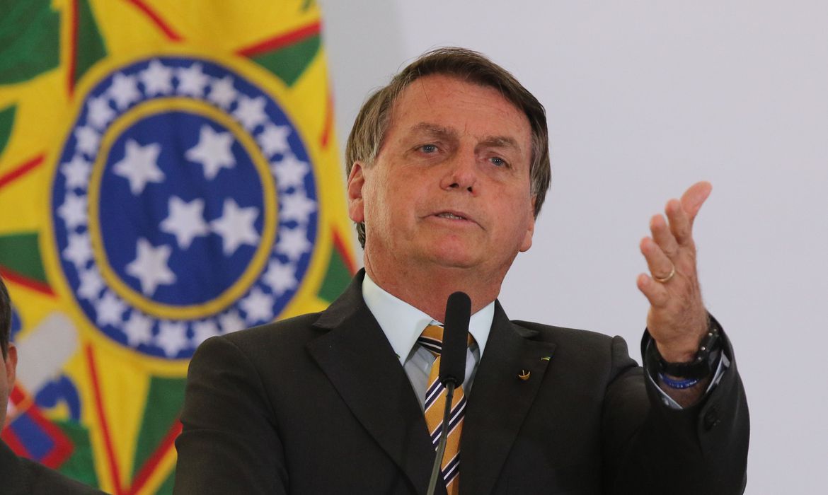 Bolsonaro diz que cassação de Francischini foi um "estupro" e cobra reação de Traiano