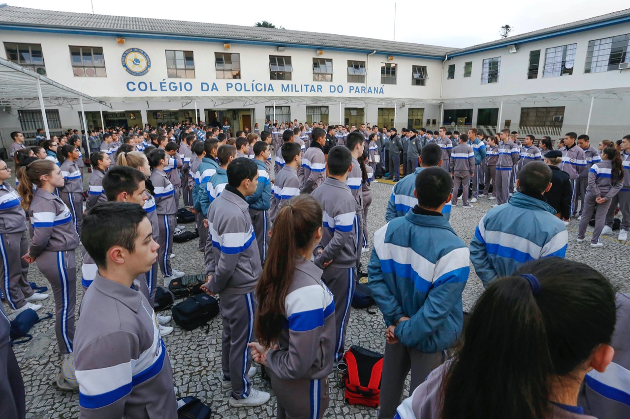 Colégio da PM não retomou aulas presenciais por falta de funcionários de limpeza
