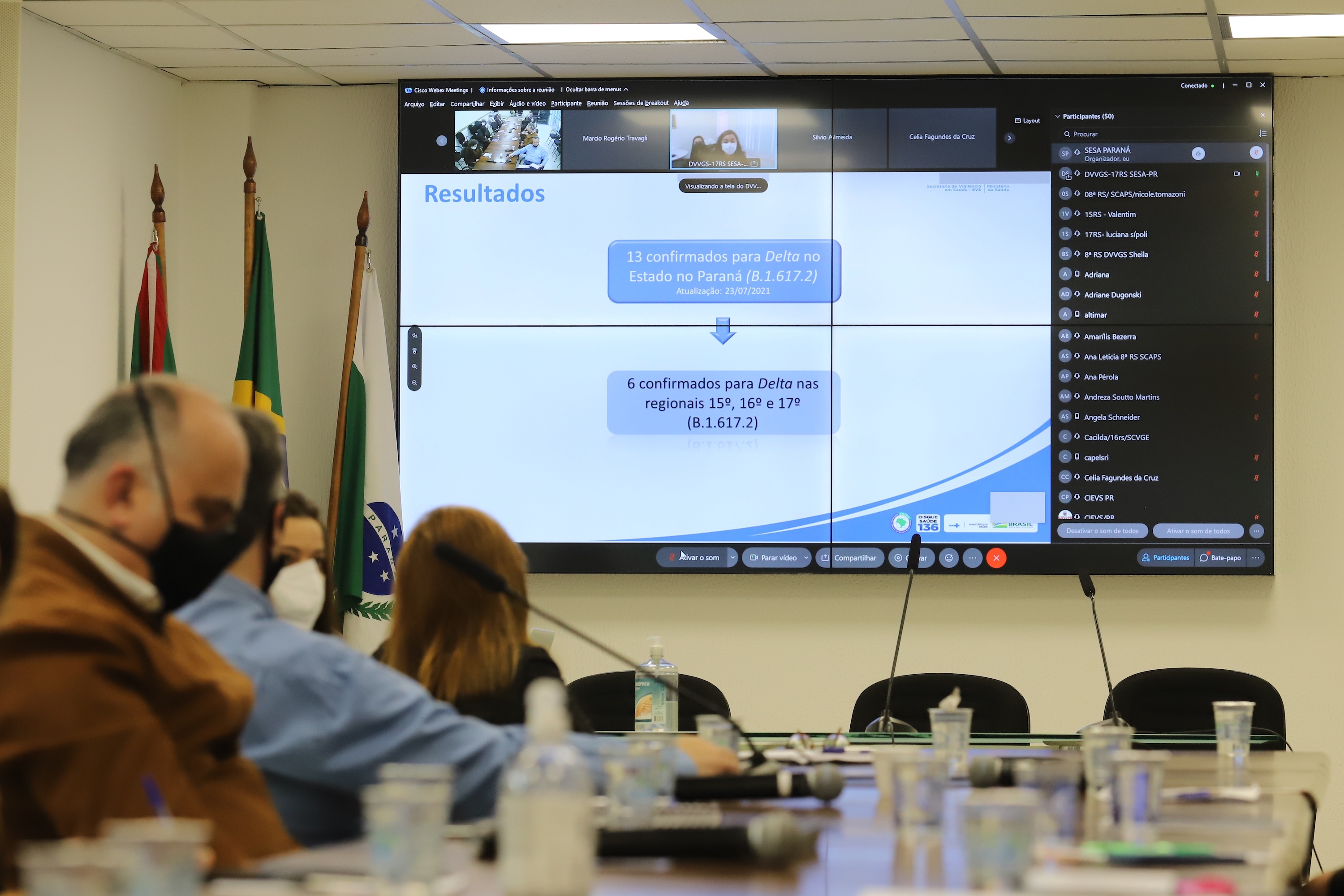 No dia em que PR confirma 16 casos da variante delta, Curitiba acaba com restrição de horários