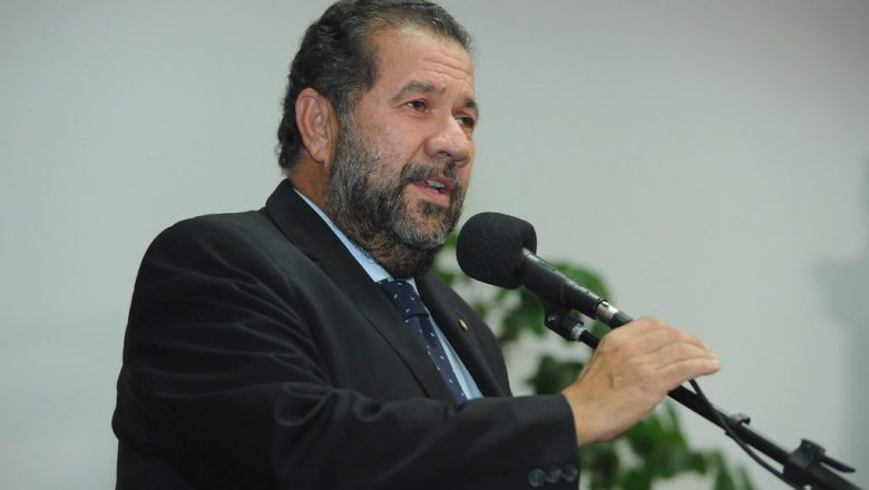Presidente nacional do PDT acredita em frente contra Ratinho sob liderança de Requião