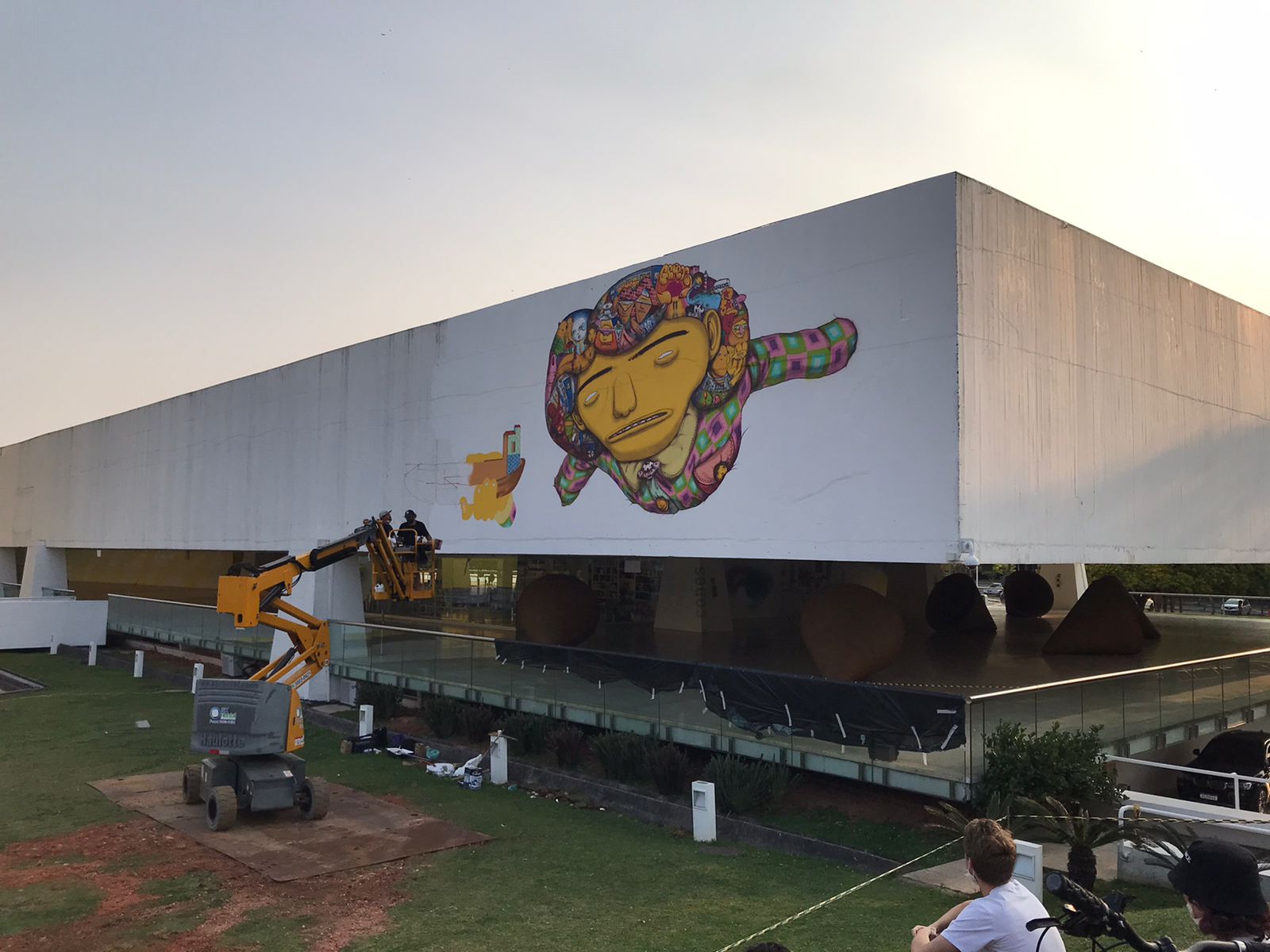 Ingressos, obras e datas: saiba tudo sobre a exposição de OSGEMEOS em Curitiba