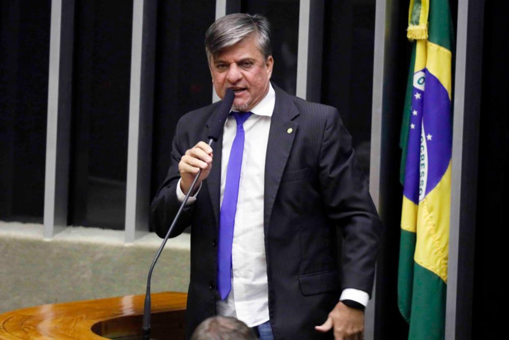Só agora entendi por que Boca Aberta me escreveu confessando desrespeitar uma decisão judicial