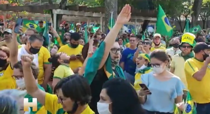 Atos bolsonaristas no Paraná têm saudação nazista e bandeira de Israel