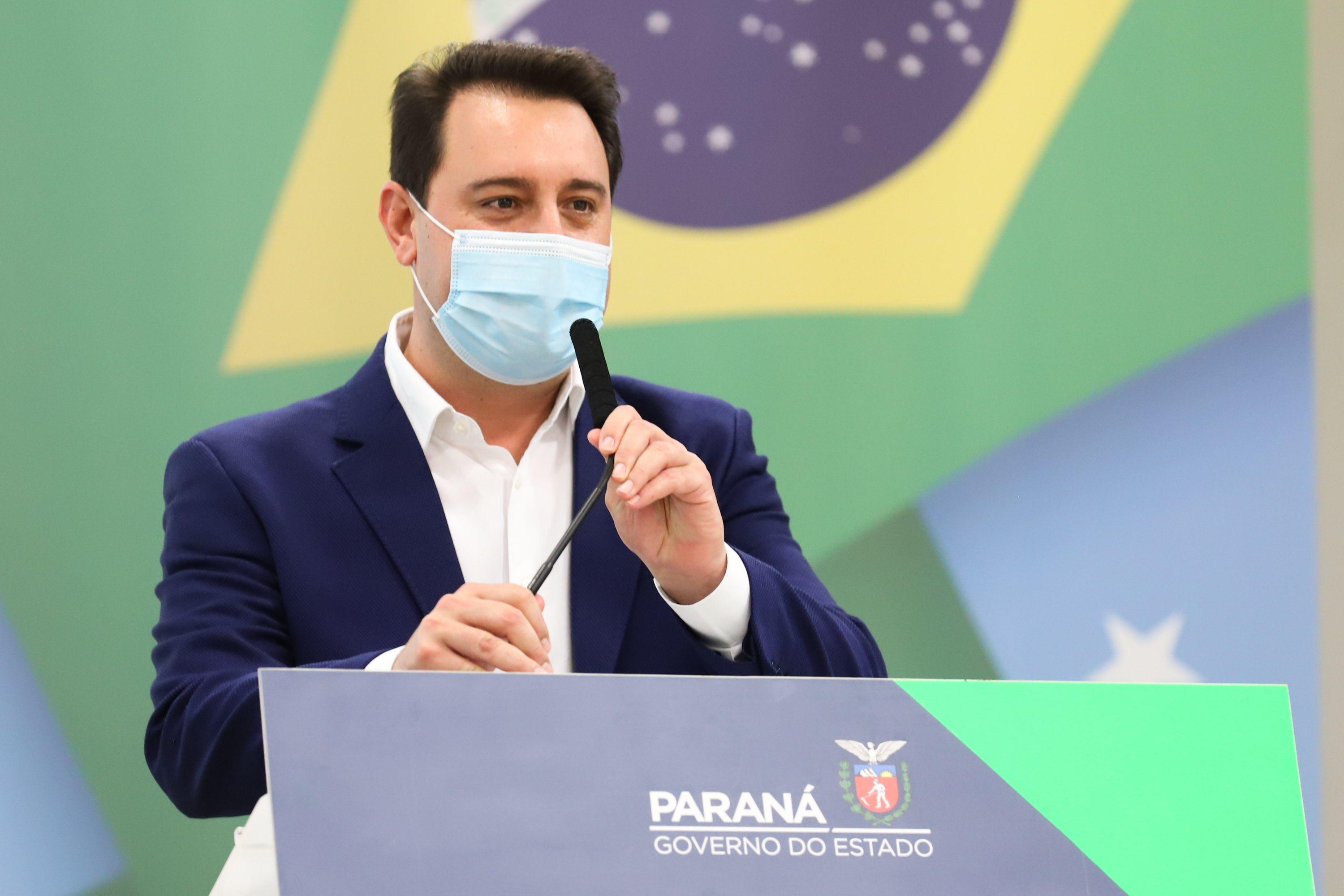 Pauta bolsonarista: Ratinho Jr sanciona homeschooling como “3ª via” de ensino no PR