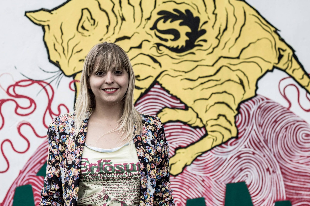 Quem é a produtora por trás de grandes pinturas no centro de Curitiba