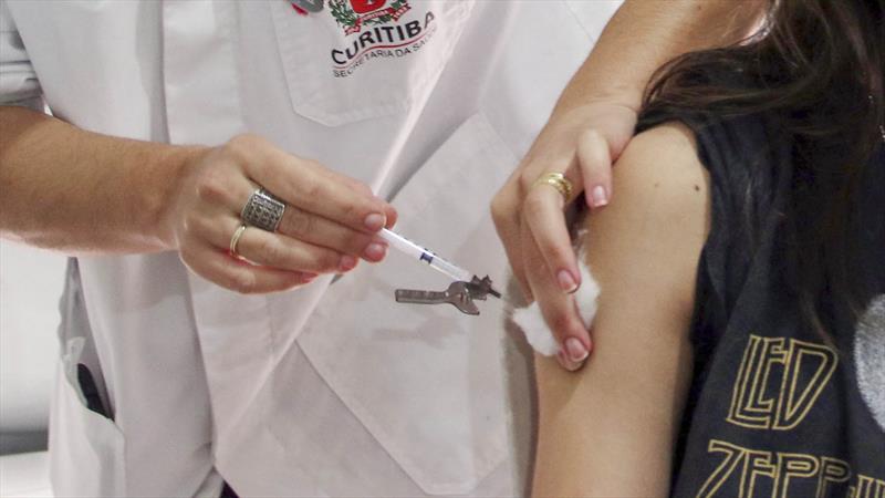 Curitiba deve vacinar 164 mil crianças de 5 a 11 anos