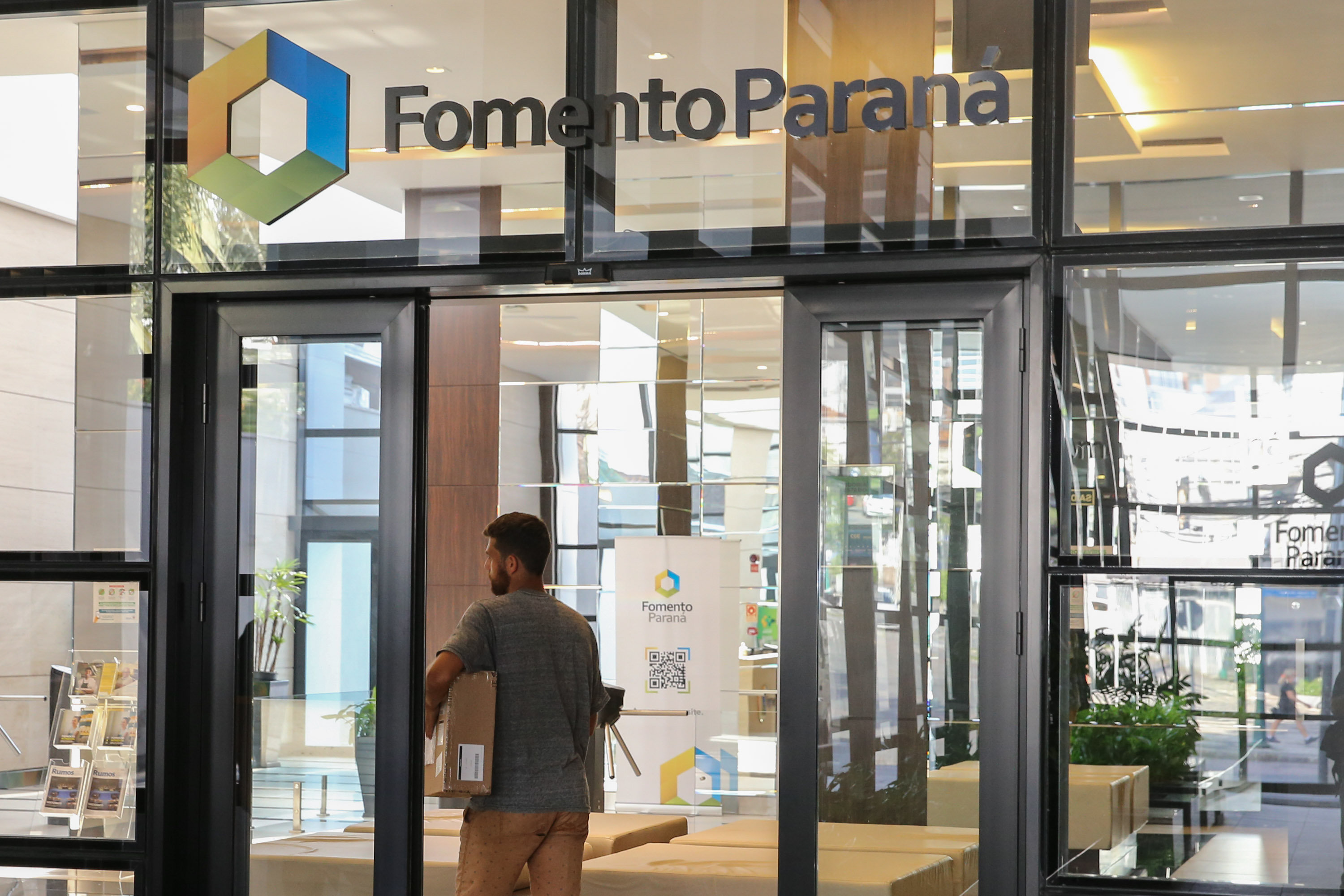 Em 2021, mais de R$ 420 milhões foram destinados ao financiamento de obras no Paraná