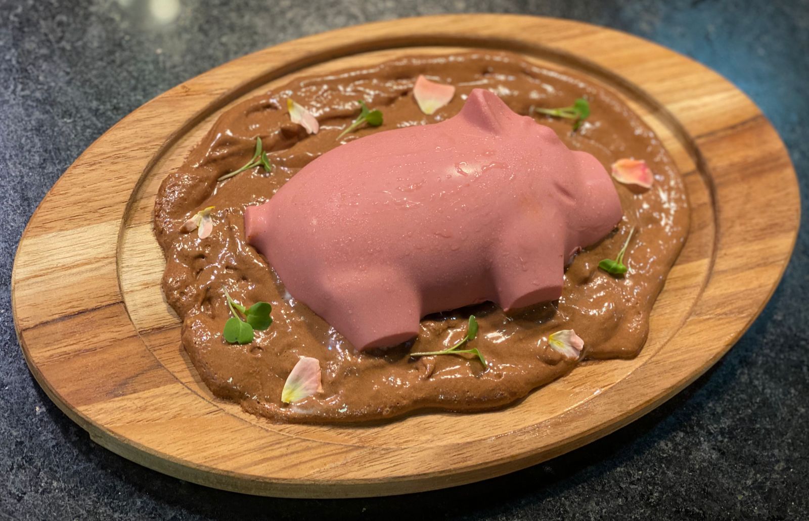 Bull Prime lança menu degustação suíno que dá a volta ao mundo