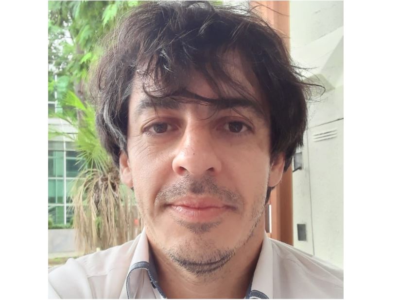 Professor de filosofia é espancado durante assalto no Largo da Ordem
