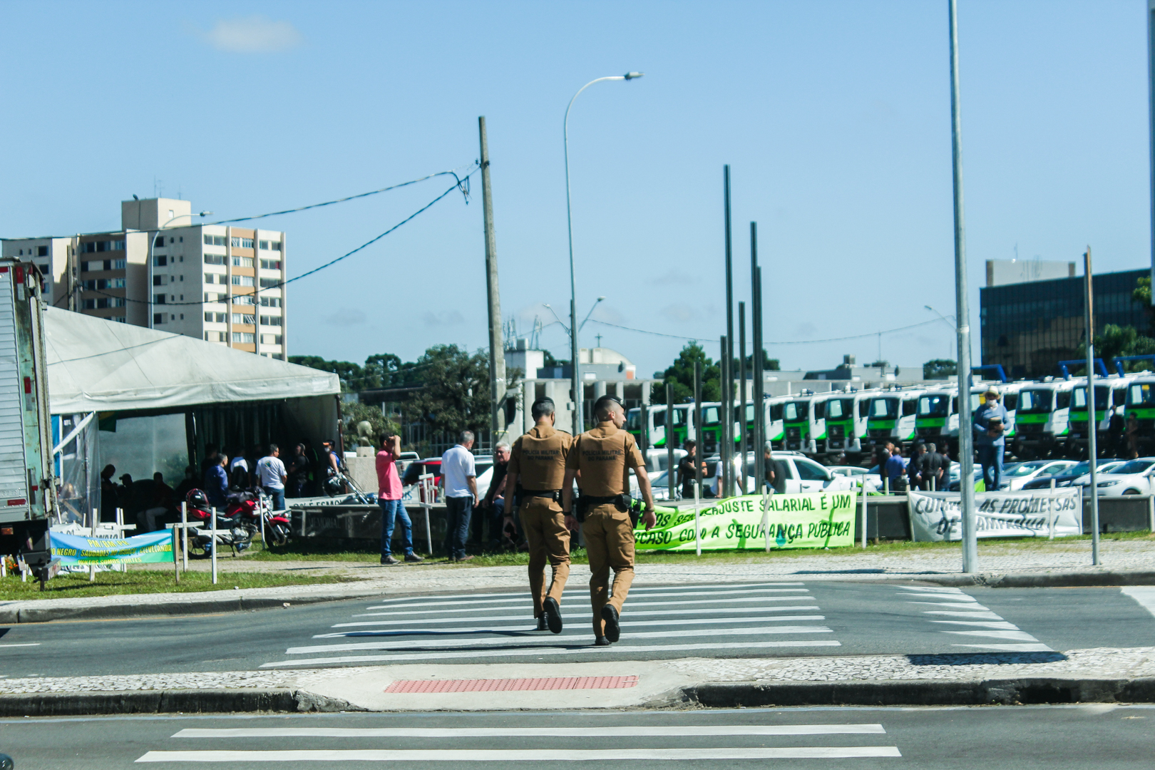 Deputados aprovam pacote de reestruturação salarial das forças de segurança