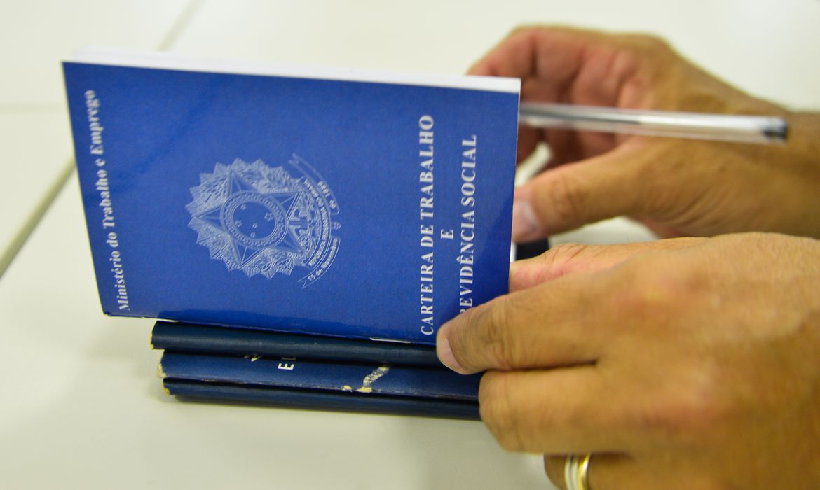 Copel tem 1,4 mil adesões ao Programa de Demissão Voluntária