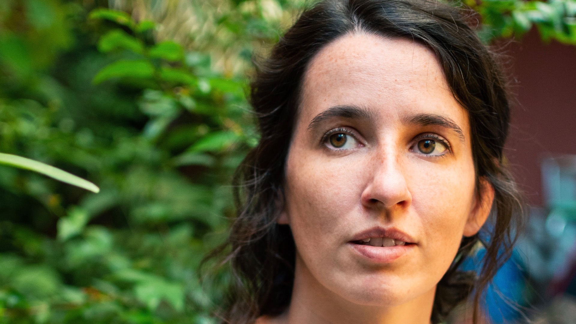 Julia Dantas usa amor platônico para discutir transexualidade em “Ela se chama Rodolfo”