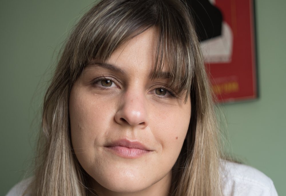 Paula Gicovate lança novo livro em torno do amor