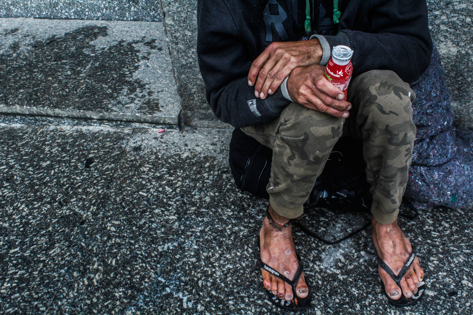 Aporofobia: pessoas em situação de rua em Curitiba sofrem com a invisibilidade social