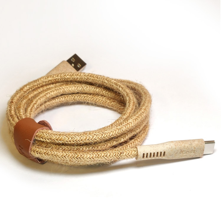 Cabo de celular feito de fibra de maconha projeta empresa de Curitiba no mercado sustentável
