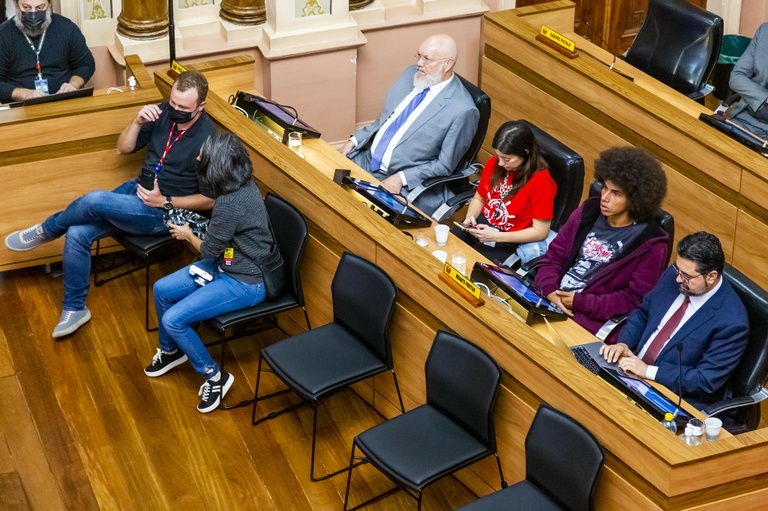 Às pressas, Câmara marca votação da cassação de Renato Freitas para quinta
