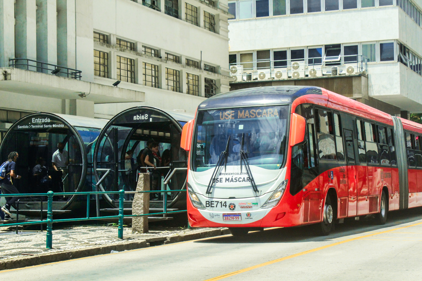 Sindimoc mantém greve de ônibus para quinta, caso empresas não paguem salários atrasados