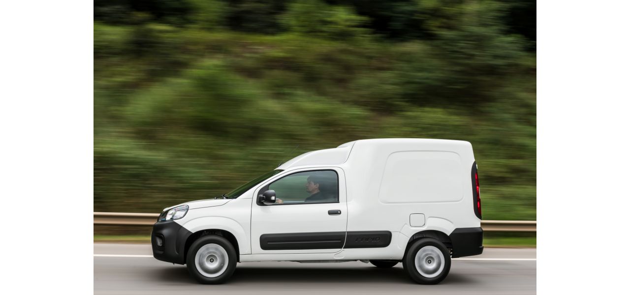 Lançamento da Peugeot, Partner Rapid está disponível para test drive na Le Lac em Curitiba